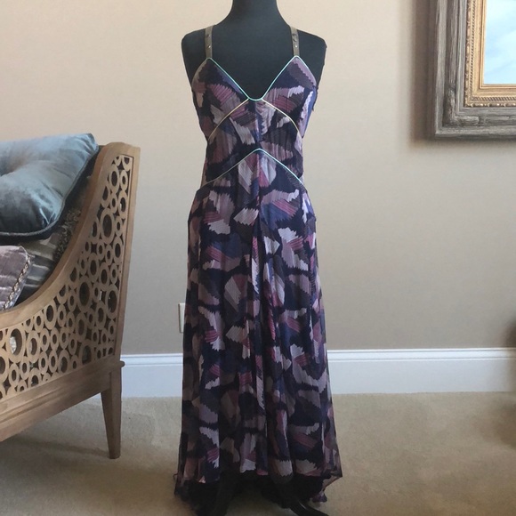 Stunning dress with bustle - Picture 2 of 7